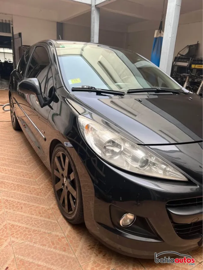 Peugeot 207 2011 usado en Bahía Blanca - foto 2