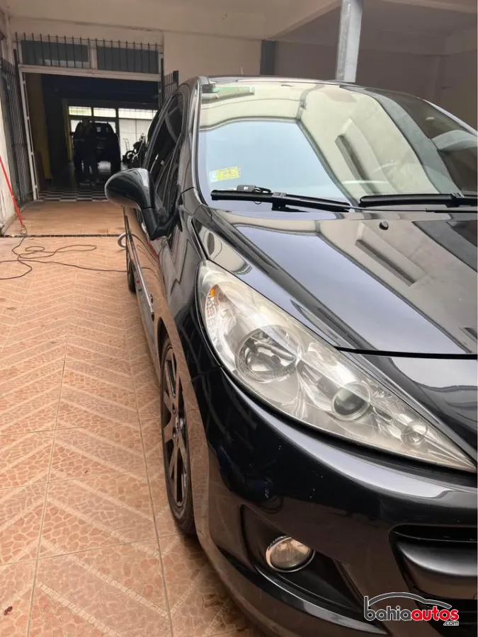 Peugeot 207 2011 usado en Bahía Blanca - foto 3
