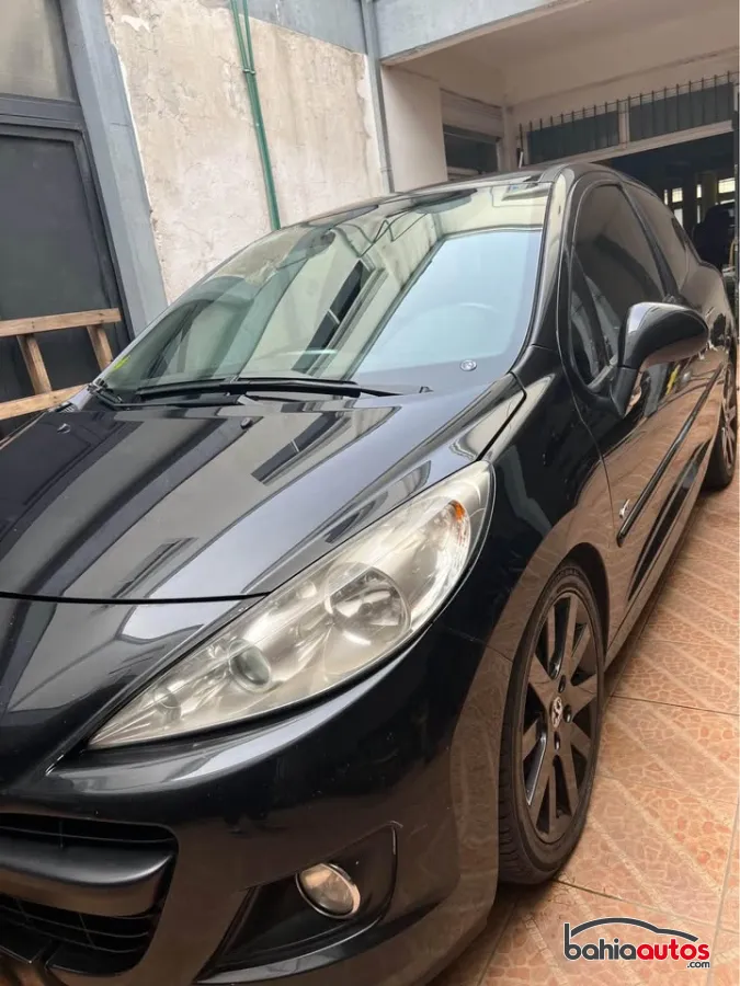 Peugeot 207 2011 usado en Bahía Blanca - foto 4
