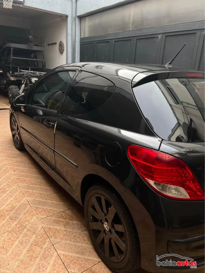 Peugeot 207 2011 usado en Bahía Blanca - foto 5