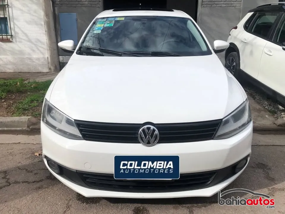 Volkswagen Vento 2014 usado en Bahía Blanca - foto 4