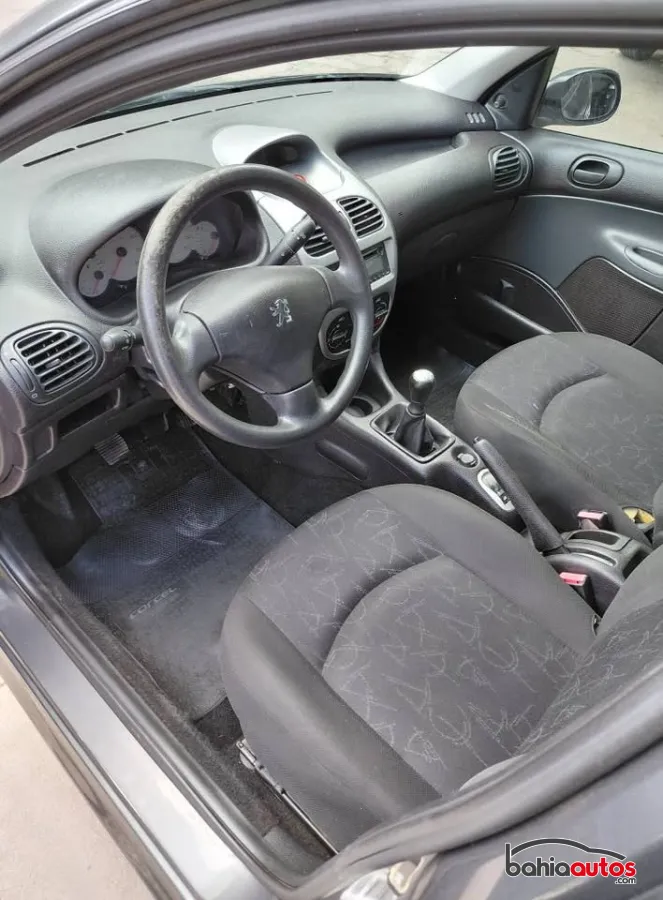 Peugeot 206 2013 usado en Bahía Blanca - foto 9