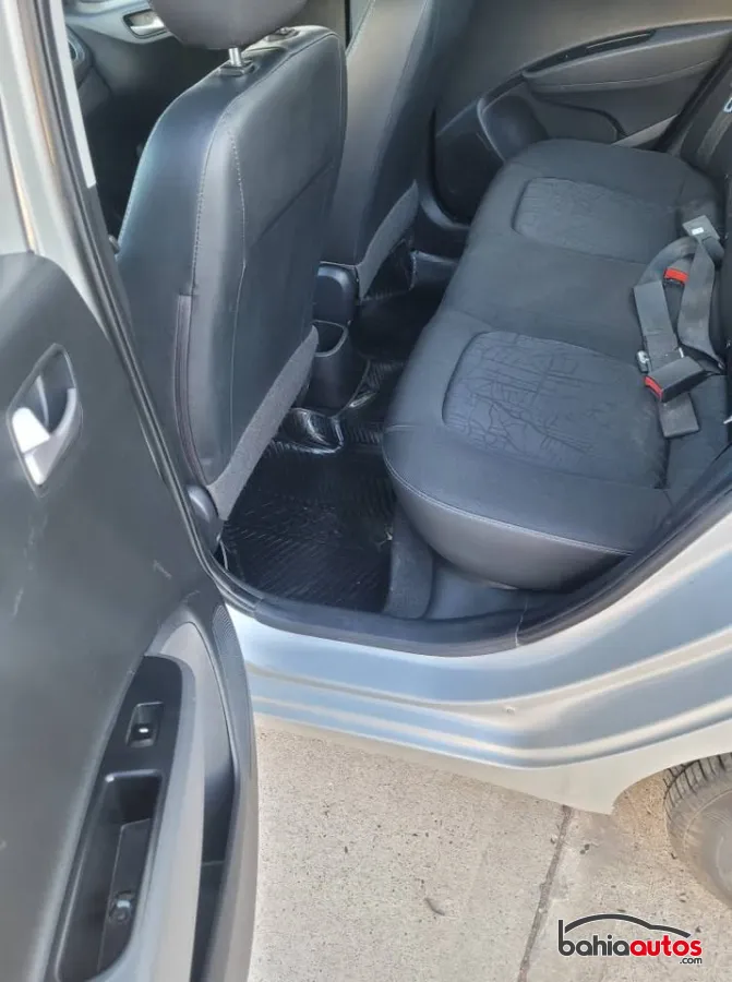 Hyundai Grand i10 2016 usado en Bahía Blanca - foto 9