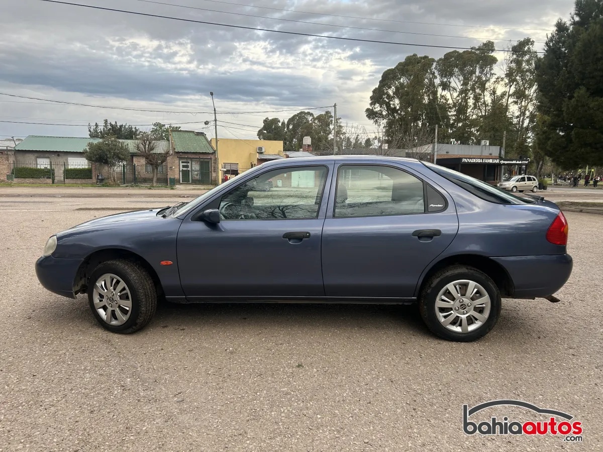 Ford Mondeo 1997 usado en Bahía Blanca - foto 3