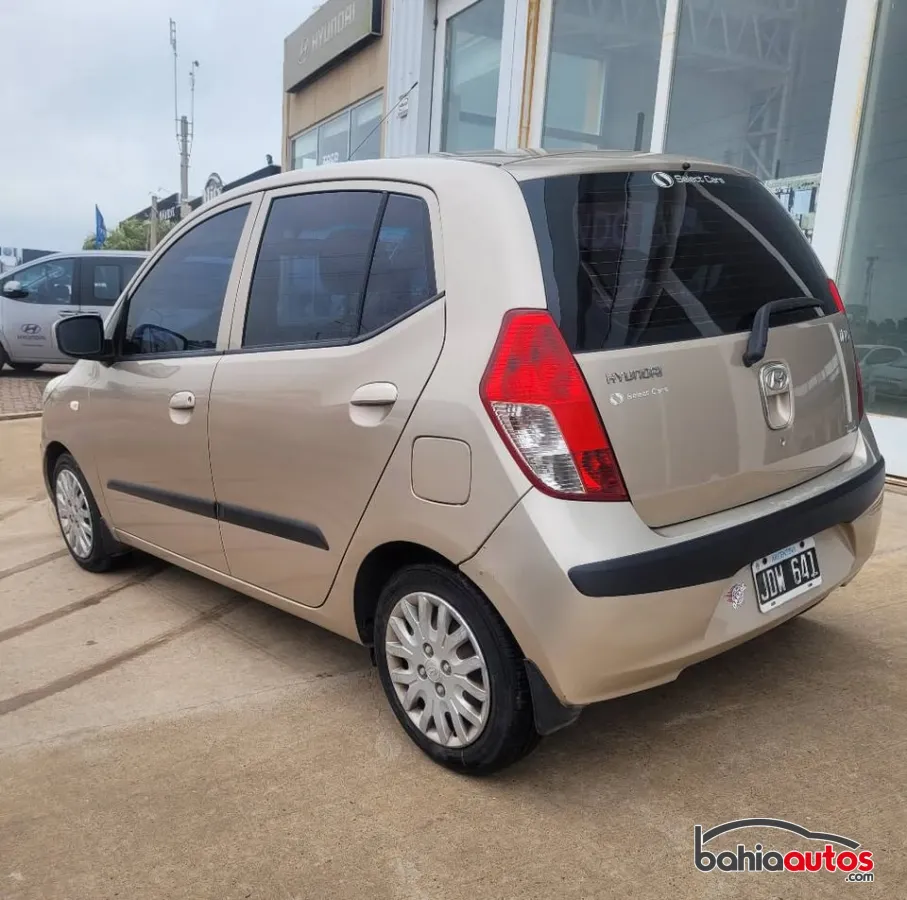 Hyundai i10 2010 usado en Bahía Blanca - foto 3