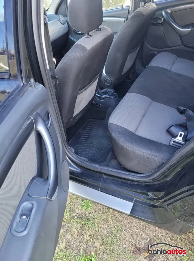 Duste 2.0 Luxe IMPECABLE 2015 usado en Bahía Blanca - foto 7