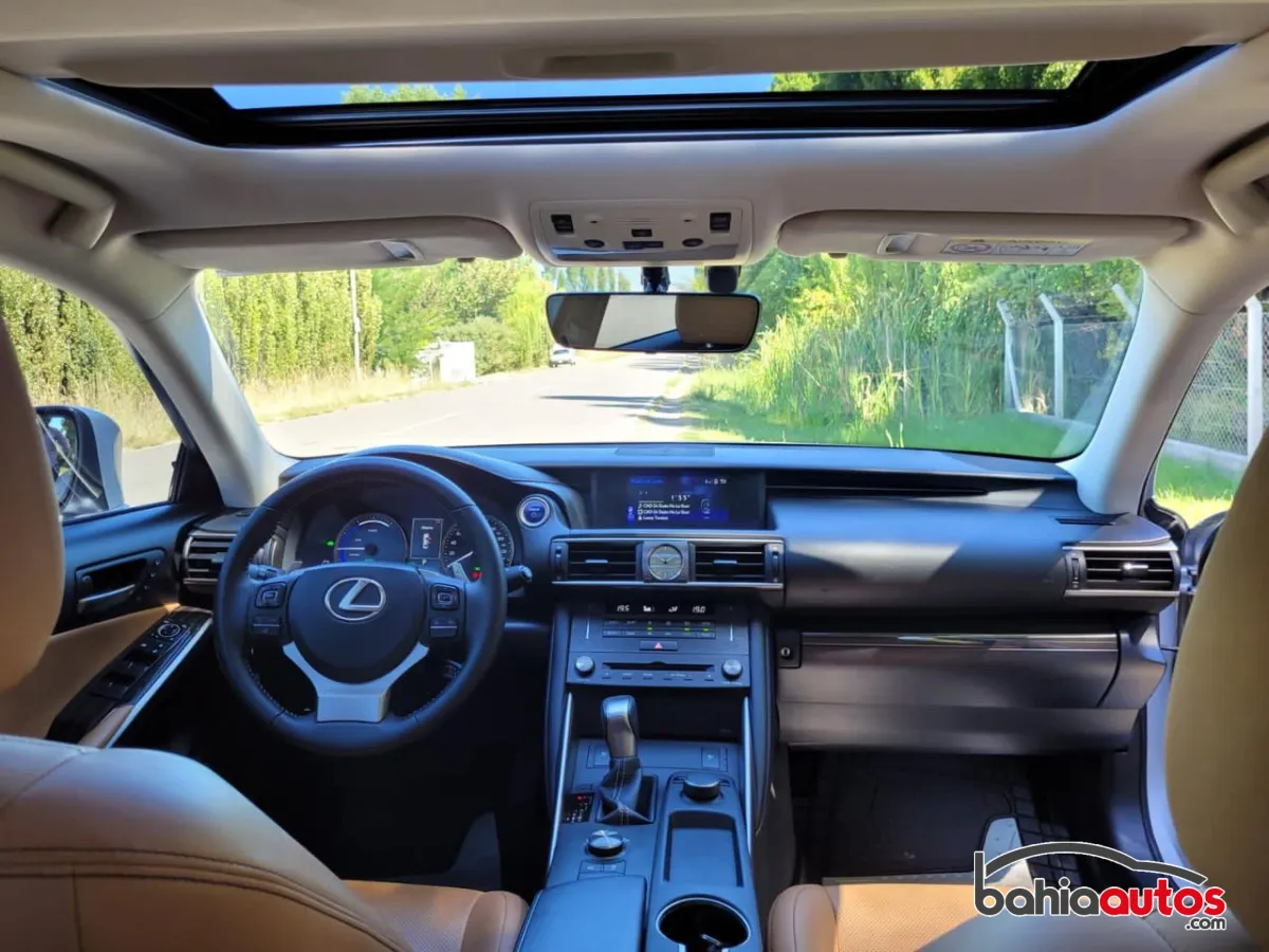 Lexus IS 2020 usado en Trelew - foto 4