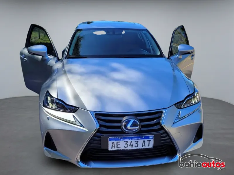 Lexus IS 2020 usado en Trelew - foto 8
