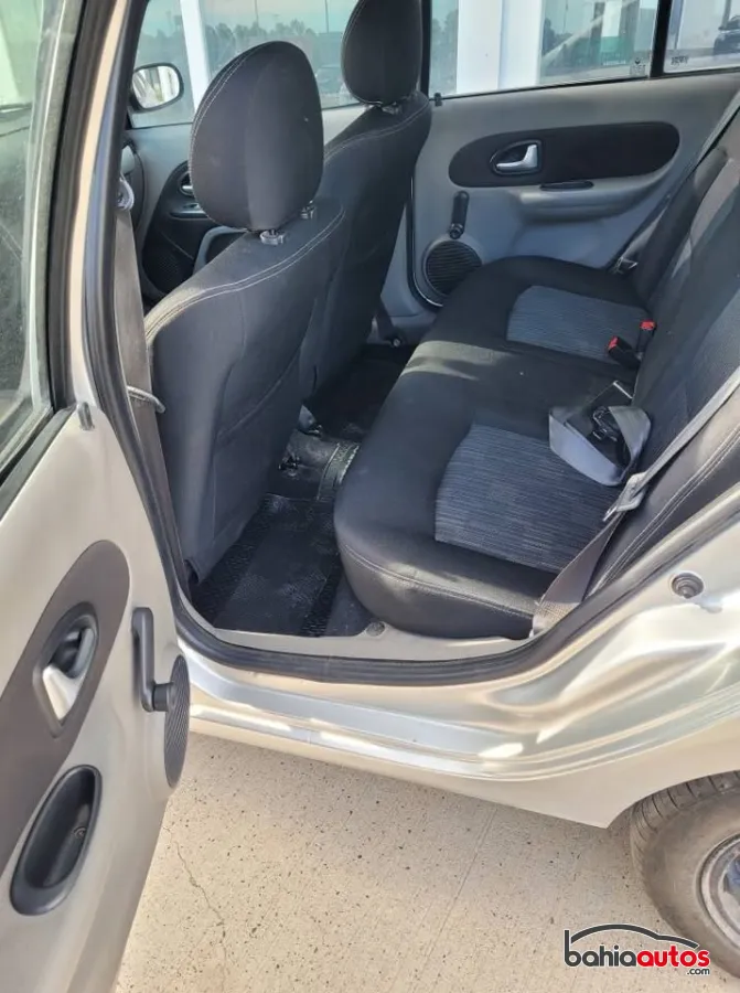 Renault Symbol 2009 usado en Bahía Blanca - foto 6