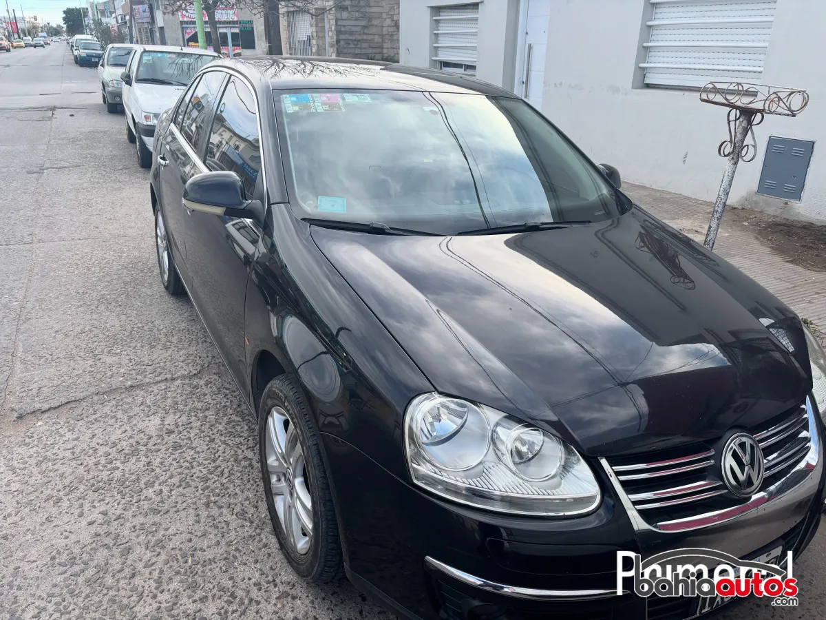 Volkswagen Vento 2010 usado en Bahía Blanca - foto 1