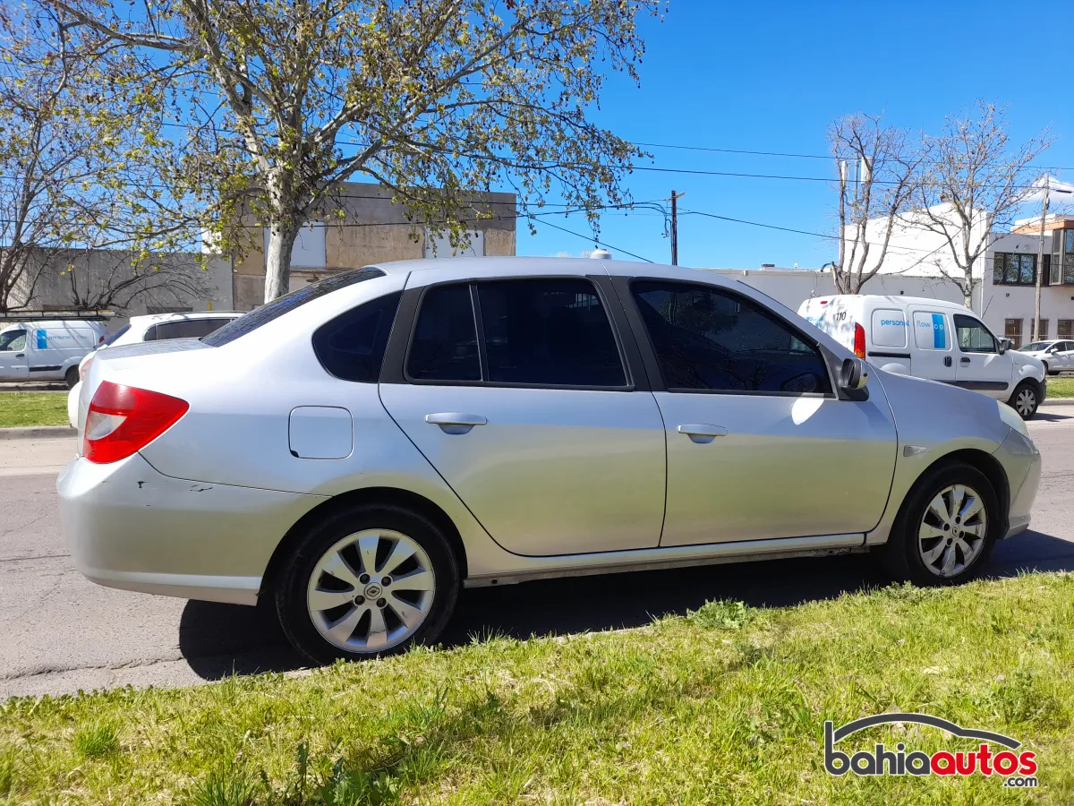 Renault Symbol 2011 usado en Bahía Blanca - foto 6