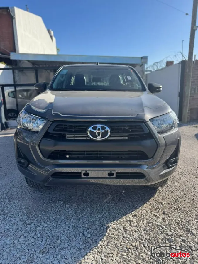 Toyota Hilux usado en Bahía Blanca - foto 2
