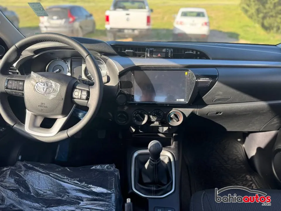 Toyota Hilux usado en Bahía Blanca - foto 4