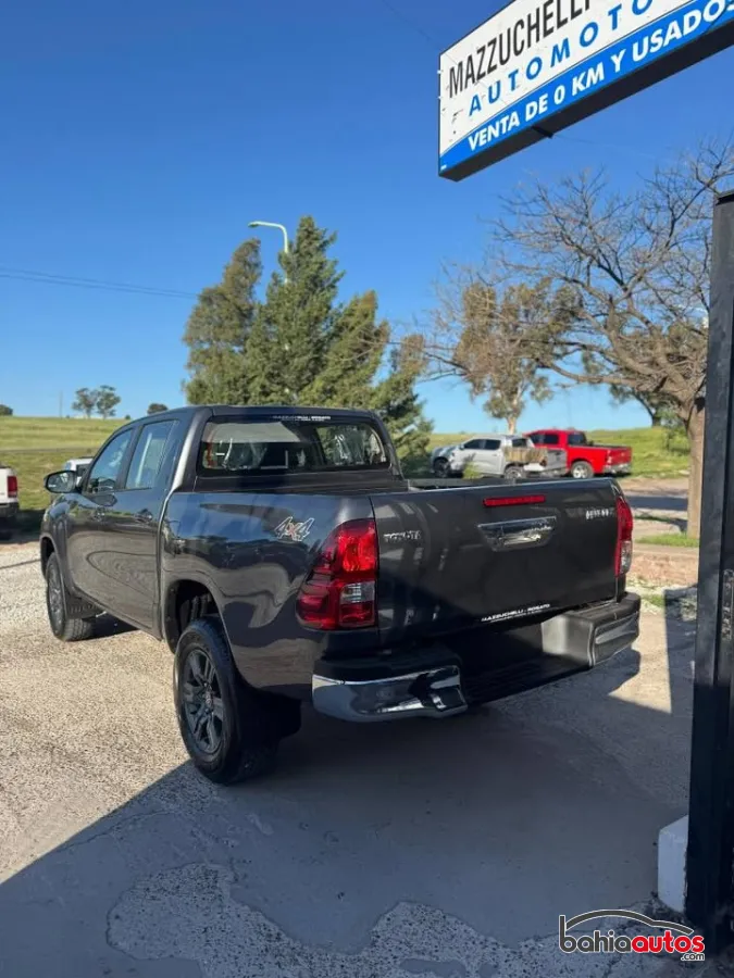 Toyota Hilux usado en Bahía Blanca - foto 5