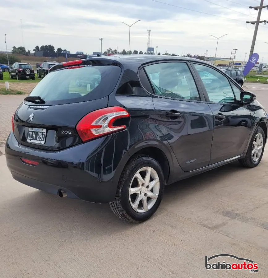 Peugeot 208 2014 usado en Bahía Blanca - foto 3