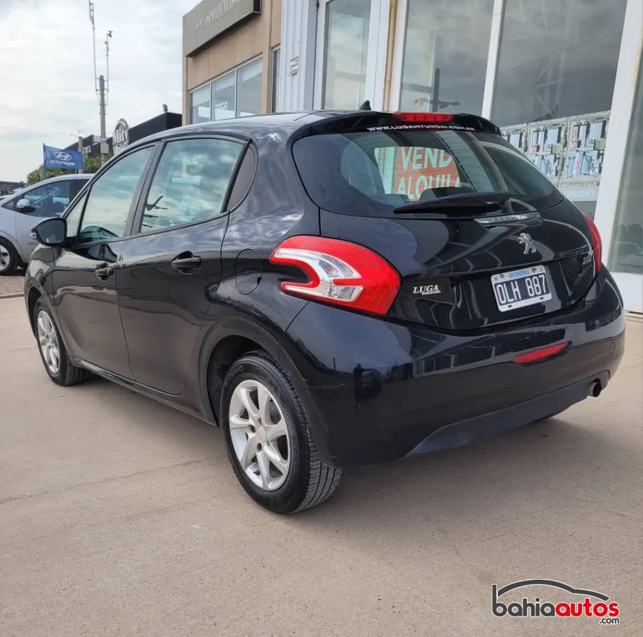 Peugeot 208 2014 usado en Bahía Blanca - foto 4