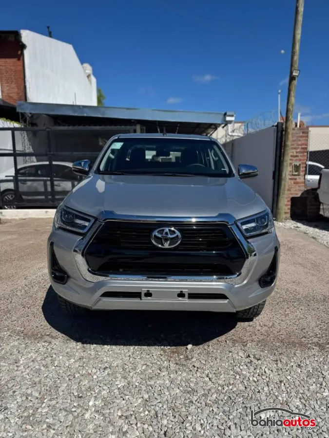 Toyota Hilux usado en Bahía Blanca - foto 2
