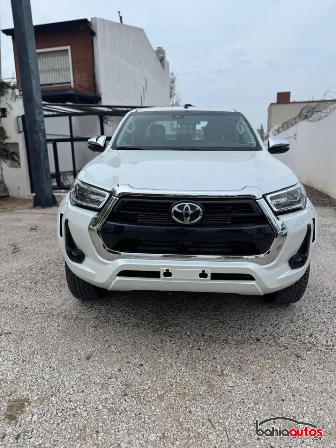 Toyota Hilux usado en Bahía Blanca - foto 2