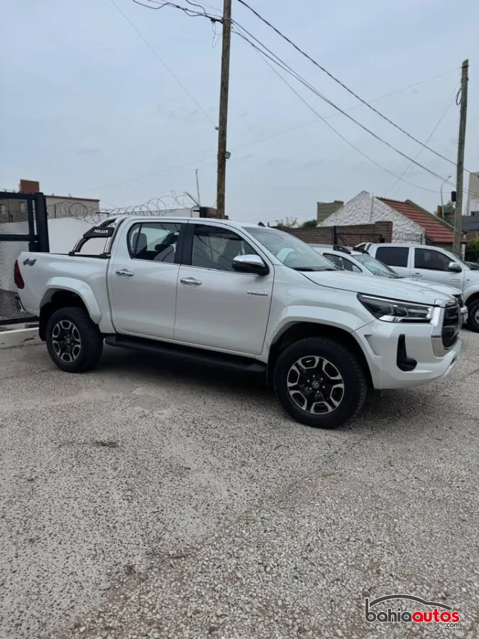 Toyota Hilux usado en Bahía Blanca - foto 3