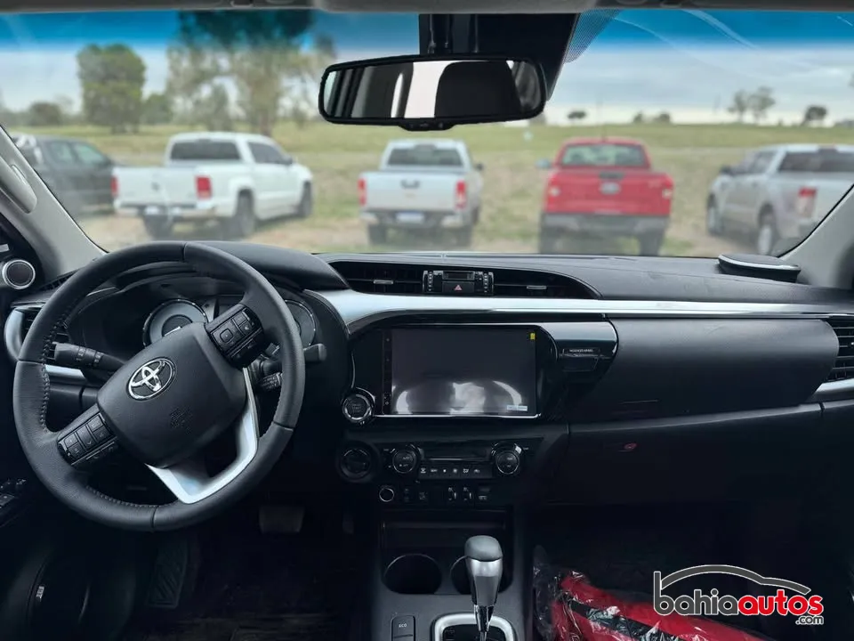 Toyota Hilux usado en Bahía Blanca - foto 4