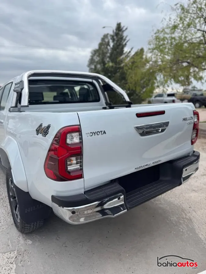 Toyota Hilux usado en Bahía Blanca - foto 5