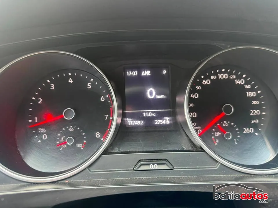 Volkswagen Tiguan 2018 usado en Bahía Blanca - foto 5