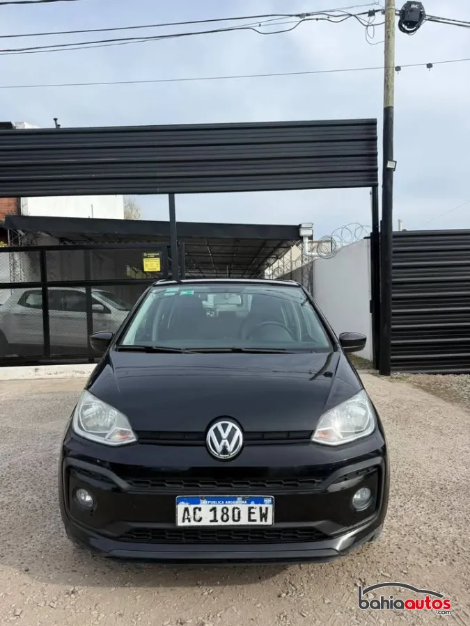 Volkswagen Up 2018 usado en Bahía Blanca - foto 2