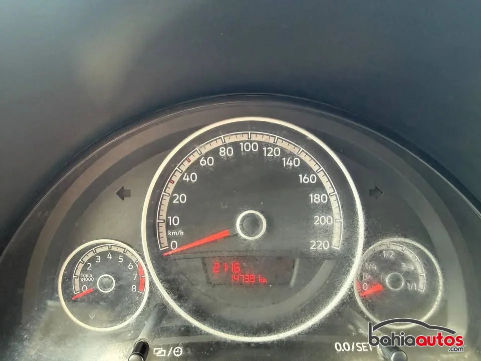 Volkswagen Up 2018 usado en Bahía Blanca - foto 6