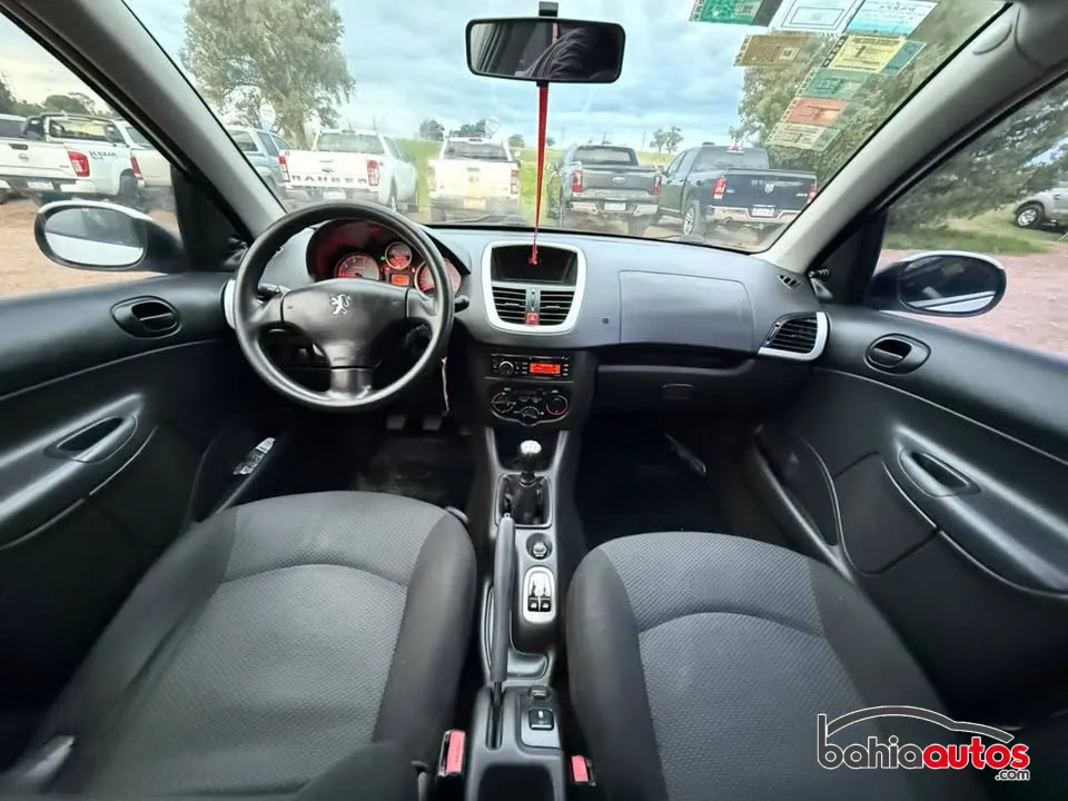 Peugeot 207 2016 usado en Bahía Blanca - foto 4