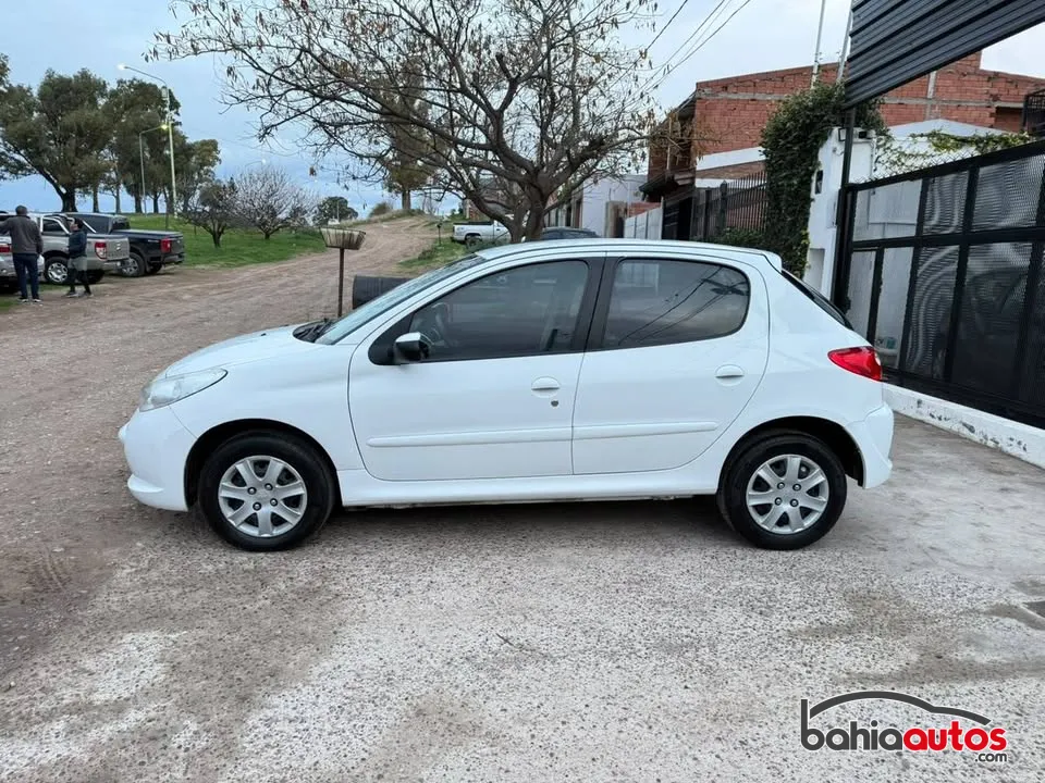 Peugeot 207 2016 usado en Bahía Blanca - foto 10