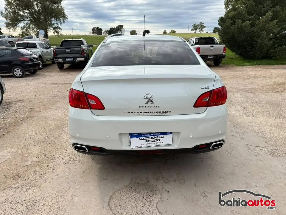 Peugeot 408 2017 usado en Bahía Blanca - foto 9