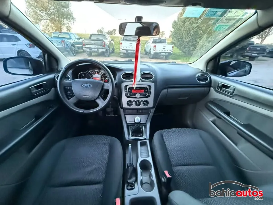 Ford Focus 2010 usado en Bahía Blanca - foto 4