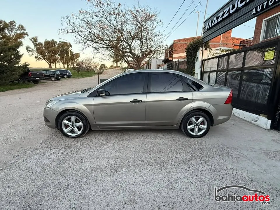 Ford Focus 2010 usado en Bahía Blanca - foto 10