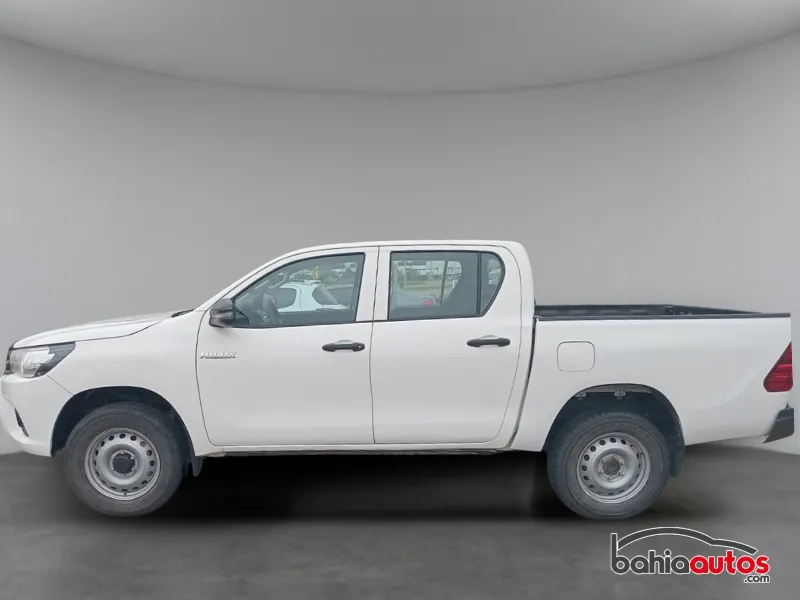 Toyota Hilux 2023 usado en Bahía Blanca - foto 2