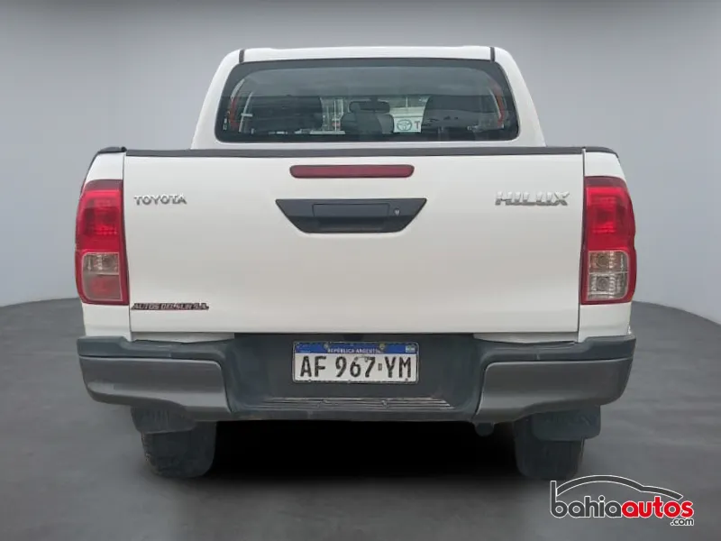 Toyota Hilux 2023 usado en Bahía Blanca - foto 3