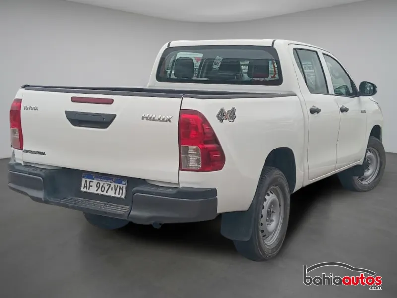 Toyota Hilux 2023 usado en Bahía Blanca - foto 5