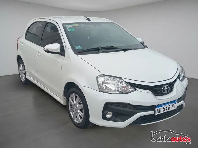Toyota Etios 2017 usado en Bahía Blanca - foto 1