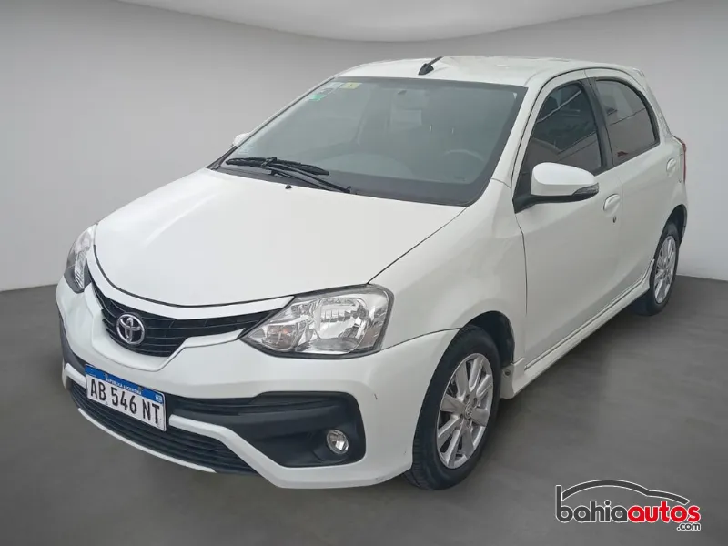 Toyota Etios 2017 usado en Bahía Blanca - foto 3