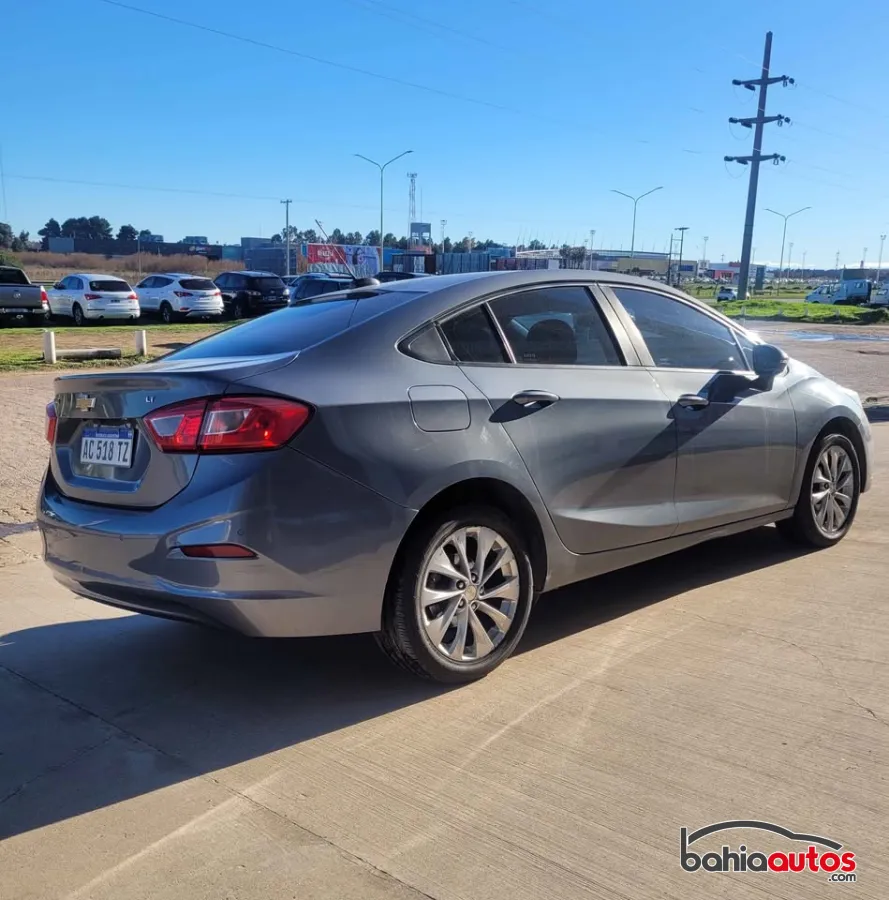 Chevrolet Cruze 2018 usado en Bahía Blanca - foto 3