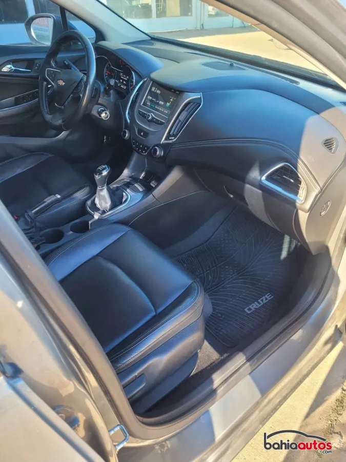 Chevrolet Cruze 2018 usado en Bahía Blanca - foto 7