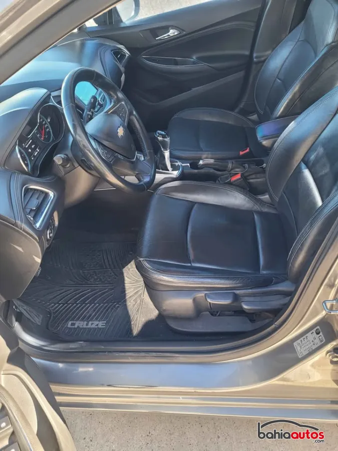 Chevrolet Cruze 2018 usado en Bahía Blanca - foto 8