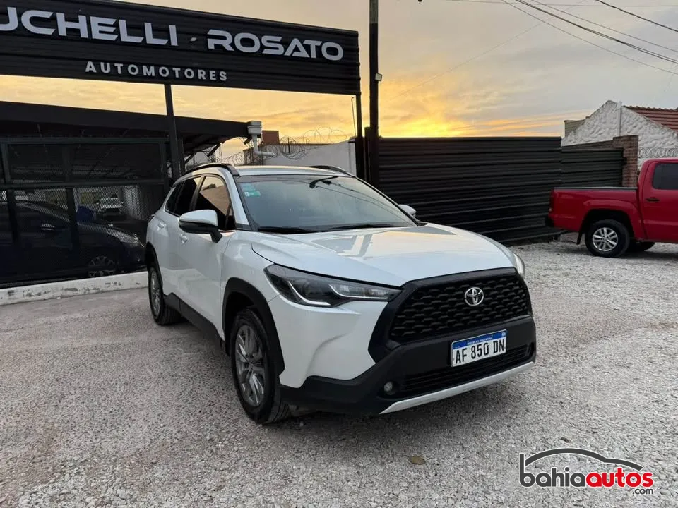 Toyota Corolla Cross 2023 usado en Bahía Blanca - foto 3