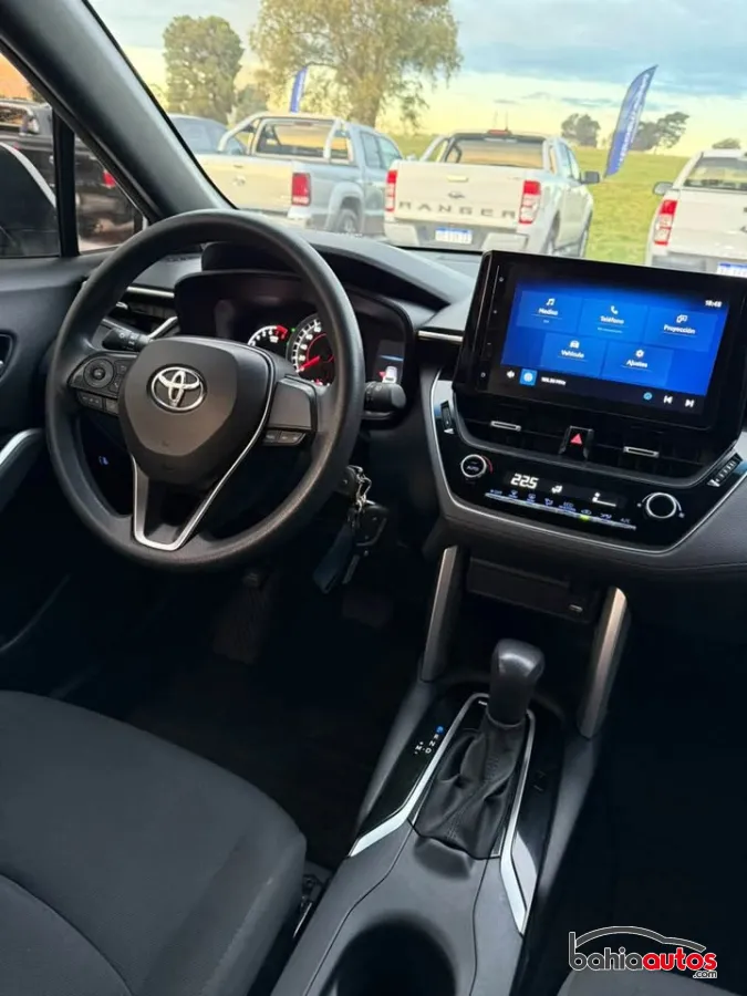 Toyota Corolla Cross 2023 usado en Bahía Blanca - foto 4