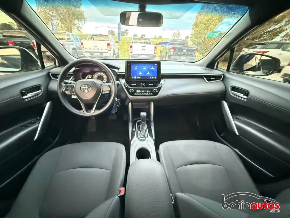 Toyota Corolla Cross 2023 usado en Bahía Blanca - foto 6