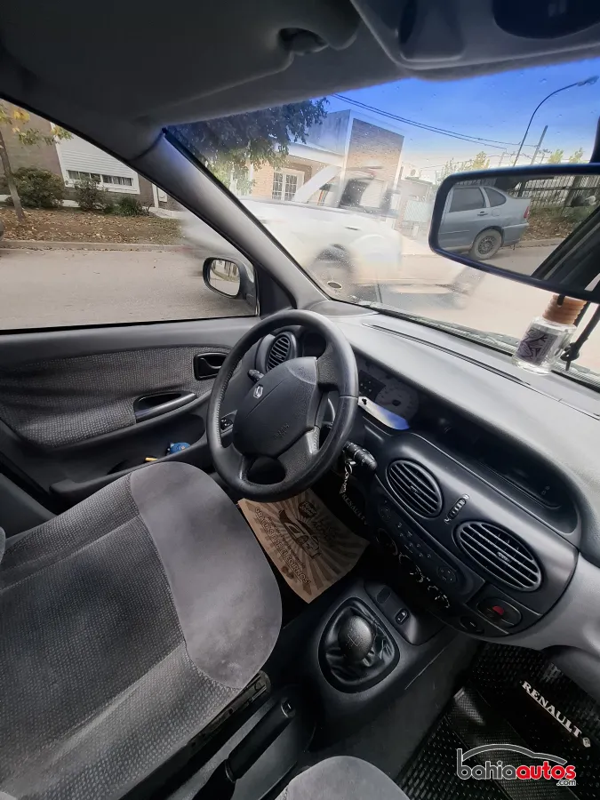 Renault Megane E-Tech 2005 usado en Bahía Blanca - foto 5