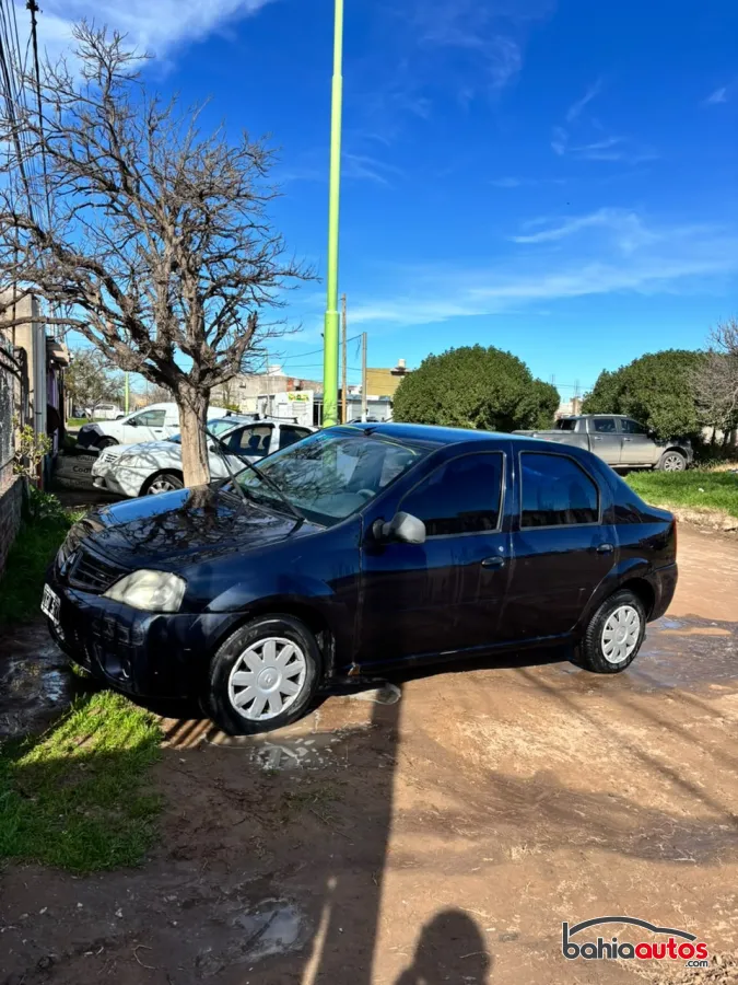 Renault Logan 2009 usado en Bahía Blanca - foto 1