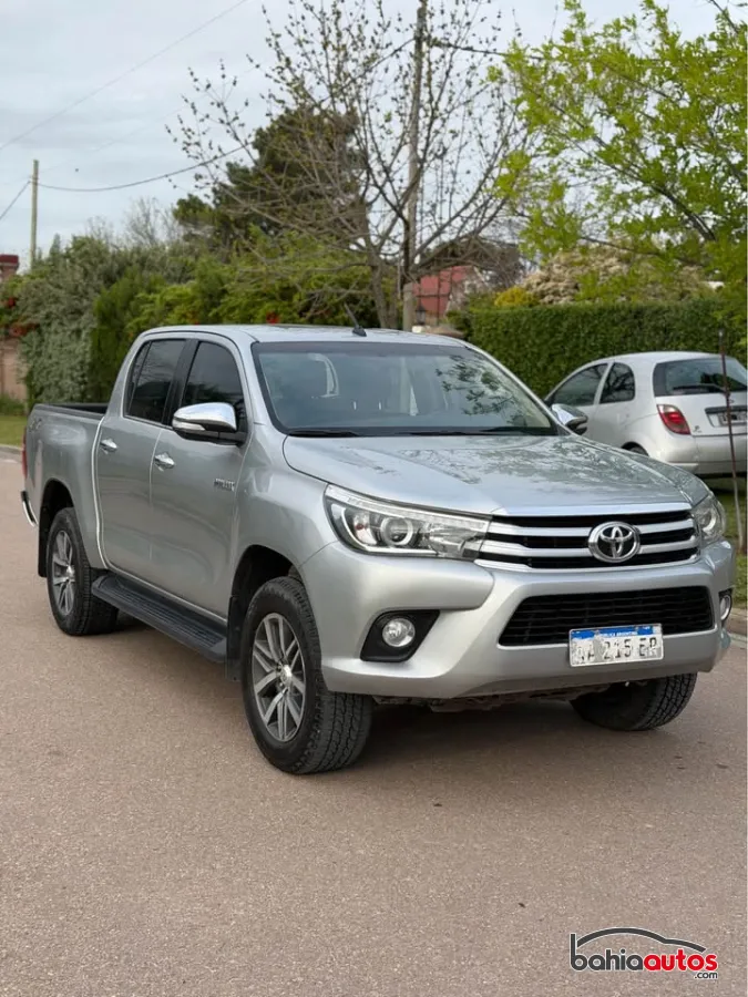 Toyota Hilux 2016 usado en Bahía Blanca - foto 2