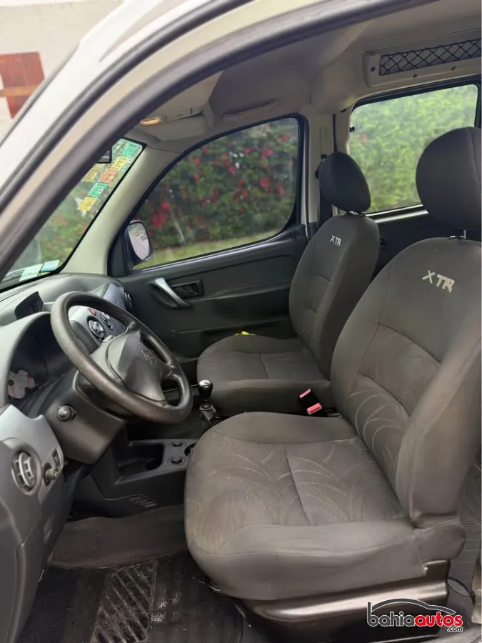 Citroën Berlingo 2016 usado en Bahía Blanca - foto 8