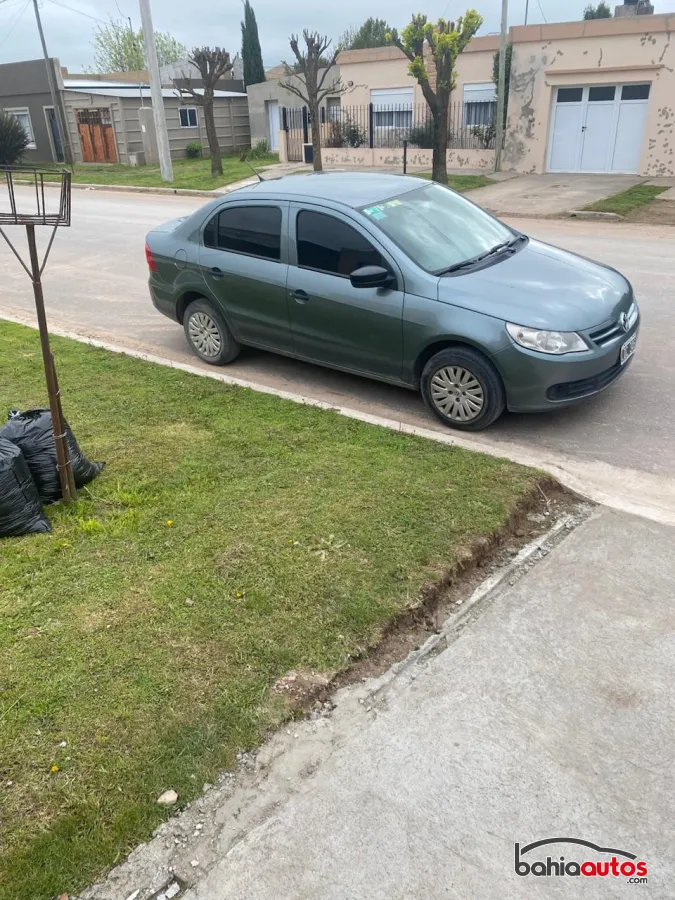 Volkswagen Voyage 2012 usado en Bahía Blanca - foto 2