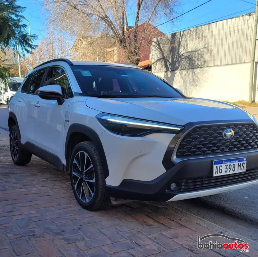 Toyota Corolla Cross 2024 usado en Bahía Blanca - foto 2